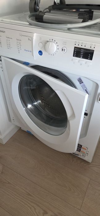 Maquina NOVA de lavar roupa encastrar