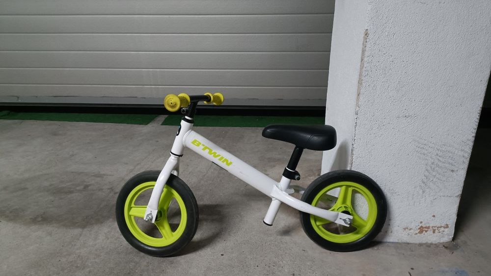 Bicicleta de equilíbrio B'Twin Runride 100 branca