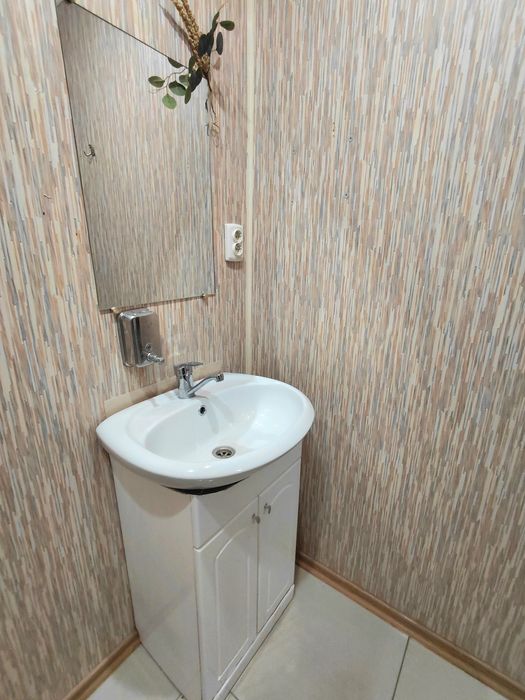 Оренда в центрі міста Суми,  1 лінія, 3 кімнати, 1 поверх.