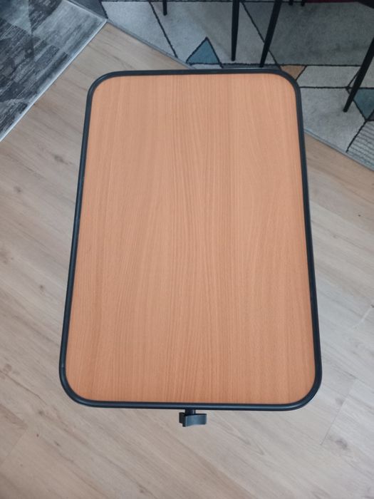 Mesa de apoio regulável