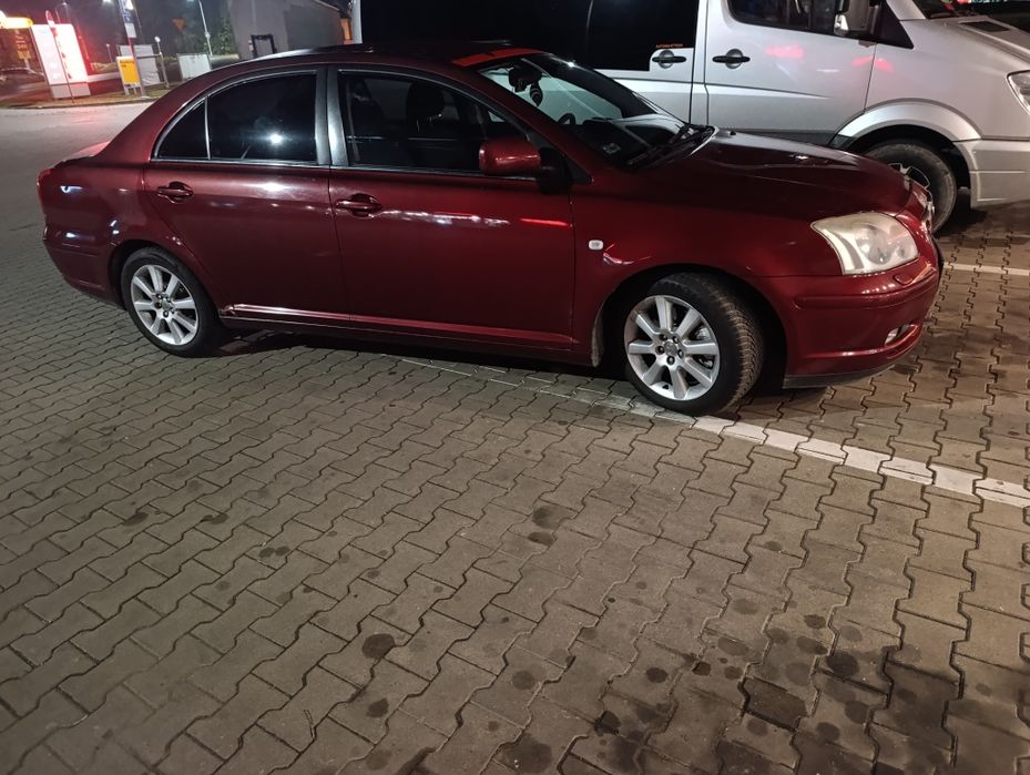Бампер фари ксенон крило Toyota Avensis T25 мотор 2.0 бензин  1AZ-FSE