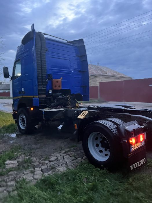Продам тягач вольво