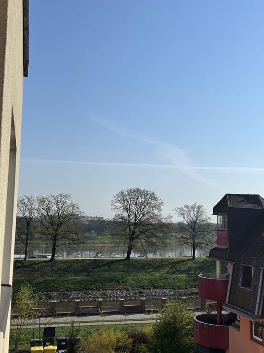 Wynajmę przestronne mieszkanie typu studio