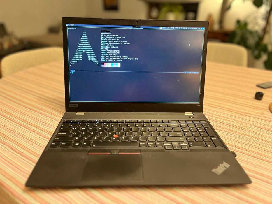 Laptop Lenovo ThinkPad T590 Intel i5-8265U 16GB RAM, dysk 500GB