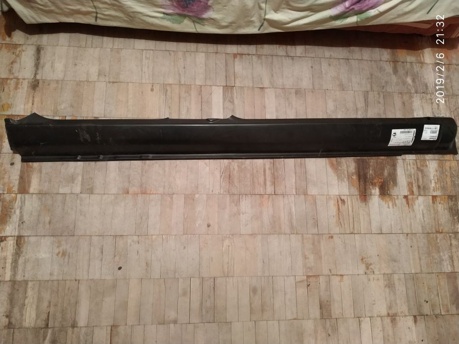 Порог Mazda 323-f. Мазда.