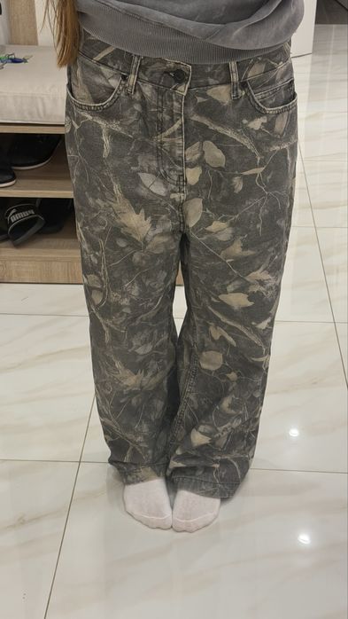 Продам джынсы Urban Outfitters