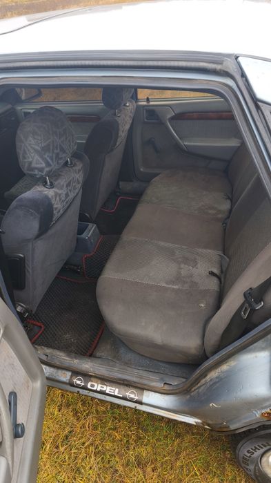 Opel Vectra 1.6 газ/бензин