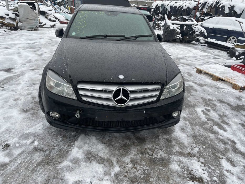 Бампер MERCEDES W204 W247 W246 W177 W176 Запчастини