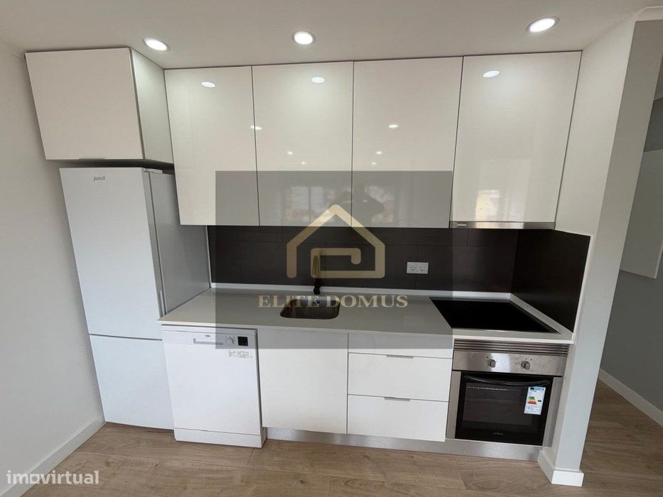 T2 + 1 Totalmente Remodelado, Odivelas!