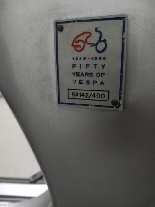 Vespa 50S edição limitada apenas 174km
