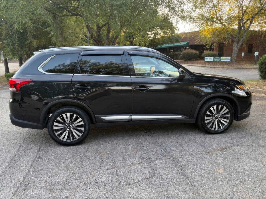 Mitsubishi Outlander Es 2.4      2020