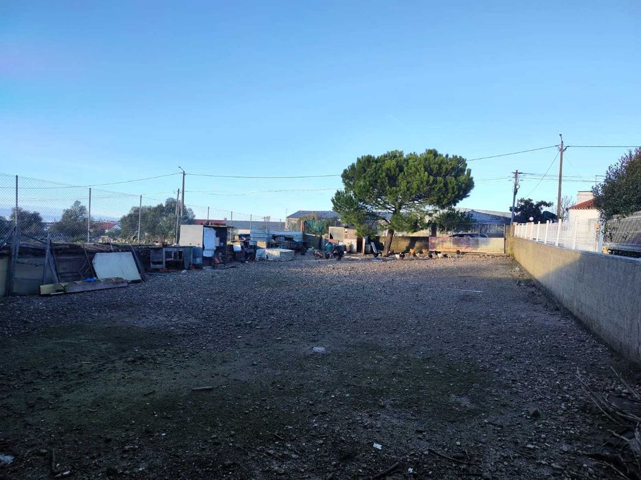 Terreno urbano com 540 m² em ARMÉS, TERRUGEM - SINTRA