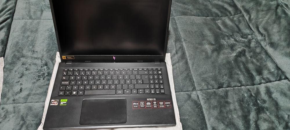 Acer Nitro V15 Ryzen 7 | RTX 4050 | 16GB DDR5 | 165Hz | Garantia | Como Novo