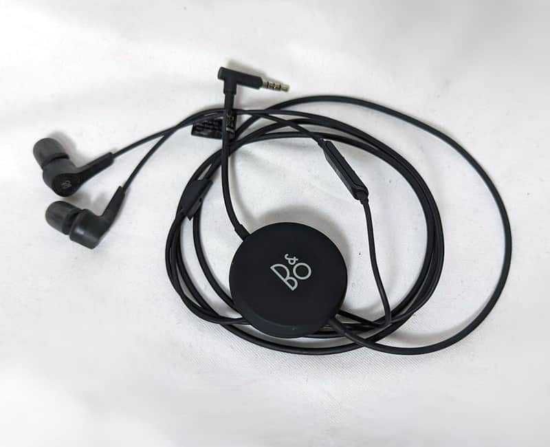 премиальные  наушники Bang & Olufsen BeoPlay H3 ANC
