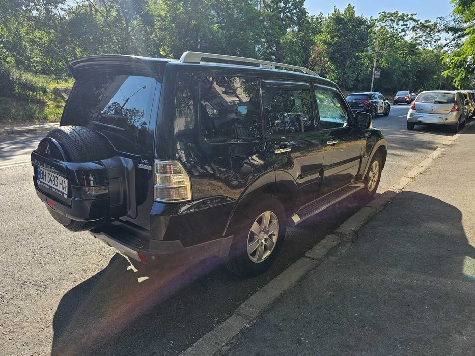Mitsubishi Pajero 4