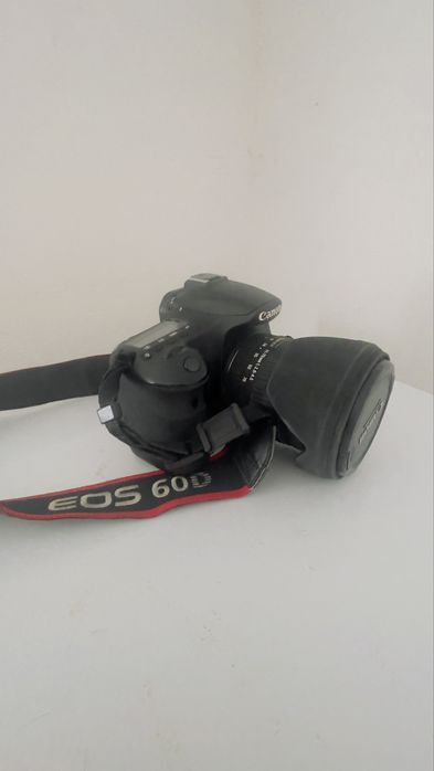Canon 60d DSLR + lente