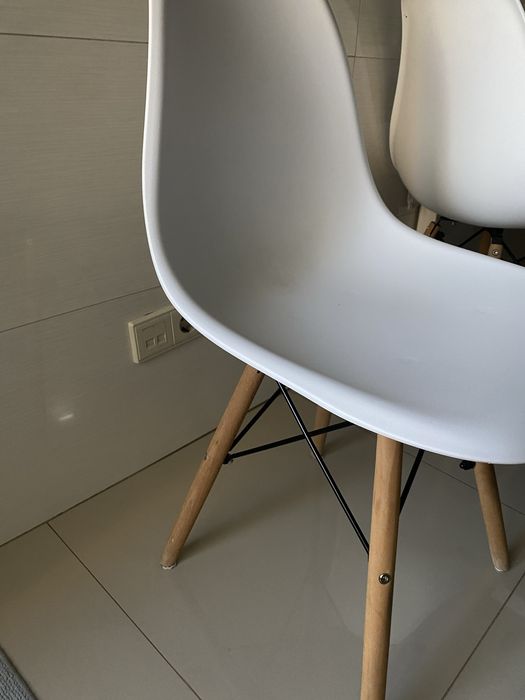 Vendo conjunto mesa, cadeira e tapete
