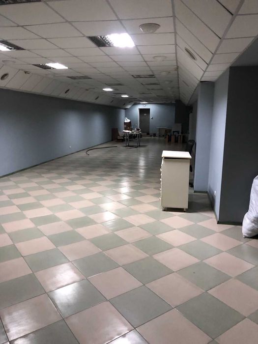 Продаж торгового приміщення 286 м/кв. Центр міста.