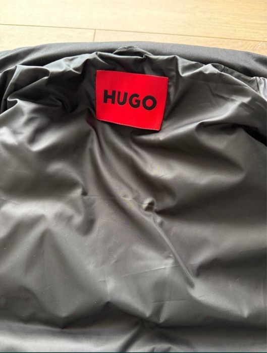 Жилетка Hugo Boss. S