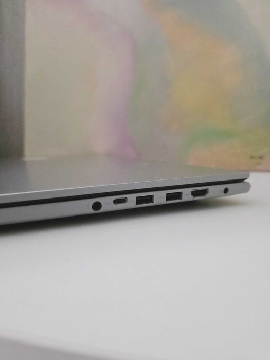 ASUS VivoBook 16 X1605EA