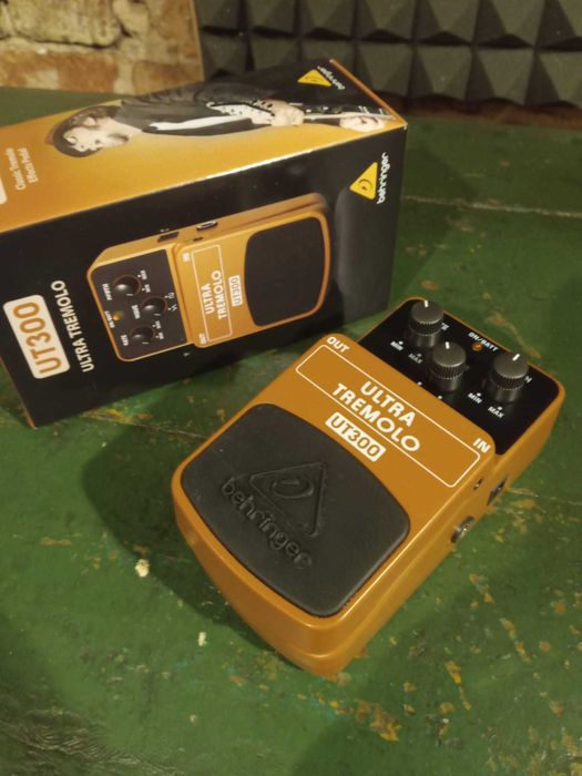 Behringer UT300 Ultra Tremolo | Gwarancja pudełko | kopia Boss TR-2