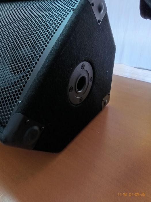 Coluna/monitor amplificada 120 w