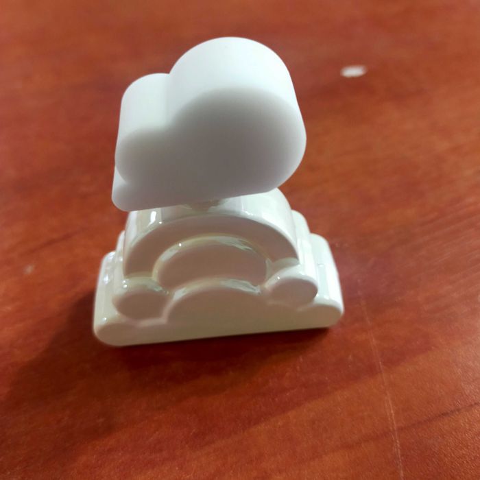 Tytuł: Ariana Grande Cloud EDP 7,5 ml – oryginalna miniatura z chmurką