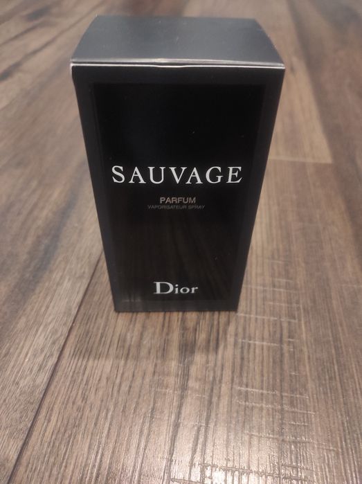 Perfum Dior sauvage