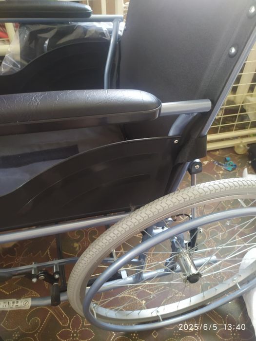 Инвалидная коляска