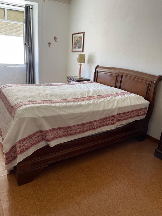 Mobília de quarto em cerejeira maciça