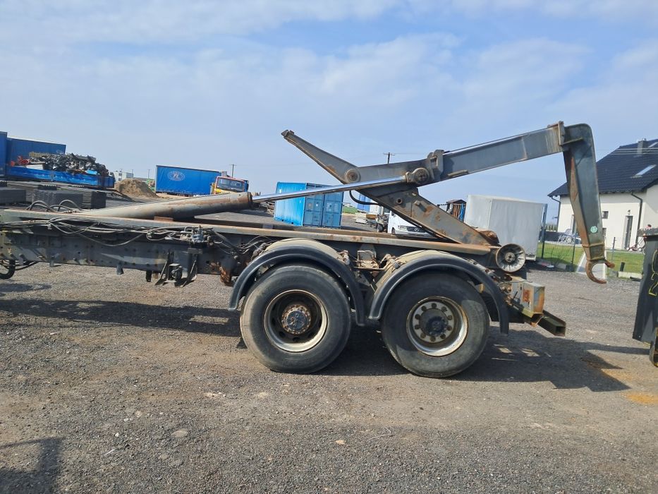 Zabudowa hakowa do kontenerów