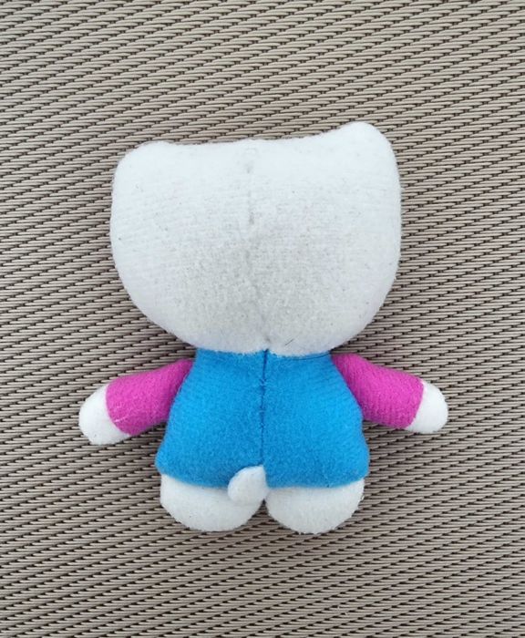 Small Hello Kitty Plush Toy430851095298068481