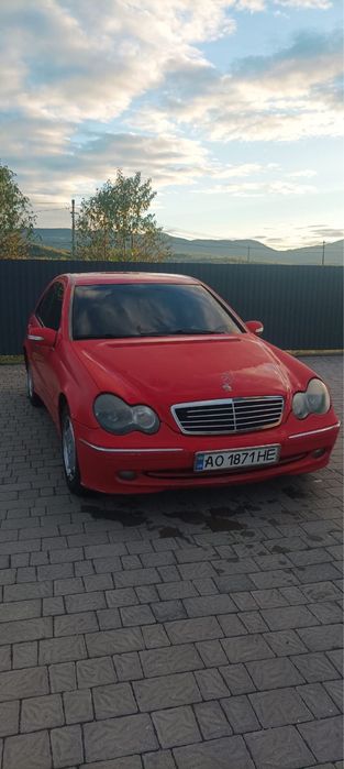 Mercedes c180 w203 мерседес на повному ходу бензин механіка