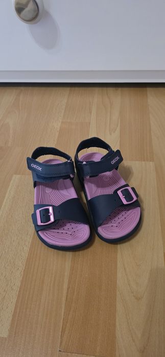 Продам в ідеальному стані сандалі Geox 26 розмір