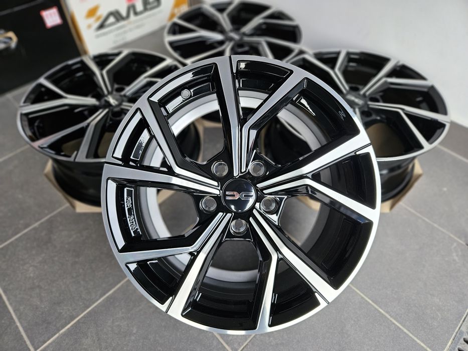 Dacia Duster III 17 " Nowe 5x114,3 Felgi Czarne Alufelgi ET35