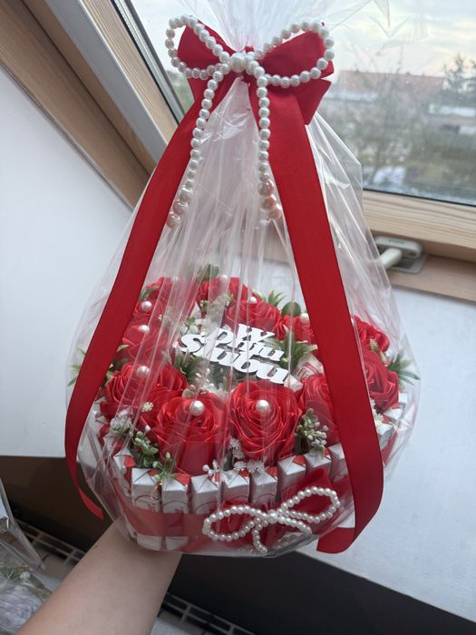 Box kinderki raffaello róże ze wstazki