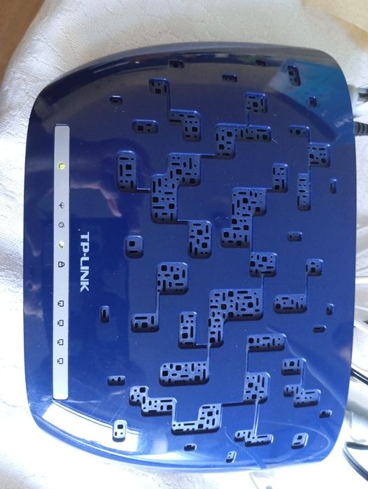 Router/modem TP-LINK, model TD-W8960N