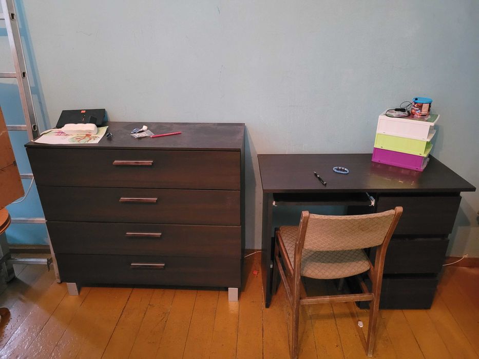 Sprzedam Meble + stół  Black Red White stan dobry