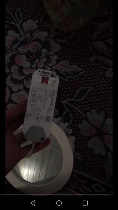 Лампа велика дуже