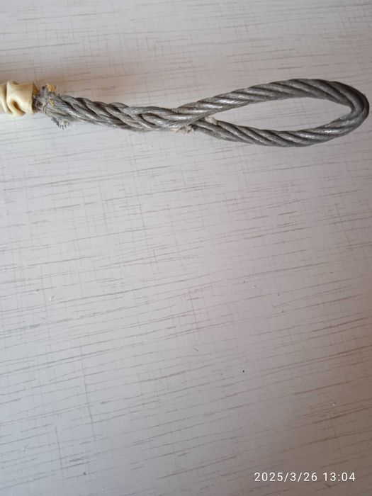 Разъём электрический и тросик страховки прицепа