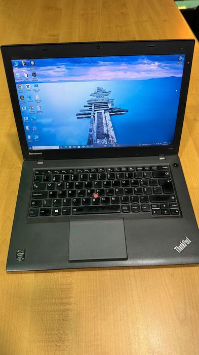 Portátil ThinkPad i5