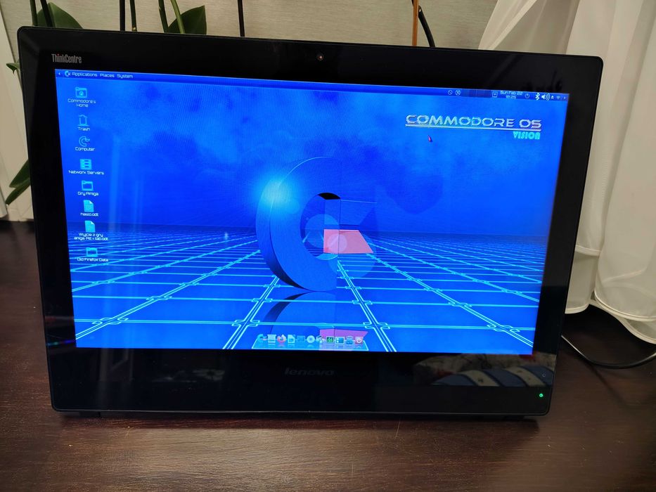 Lenovo ThinkCentre E93z i5 4GB 250GB  Commodore OS(Retro gry)All inOne