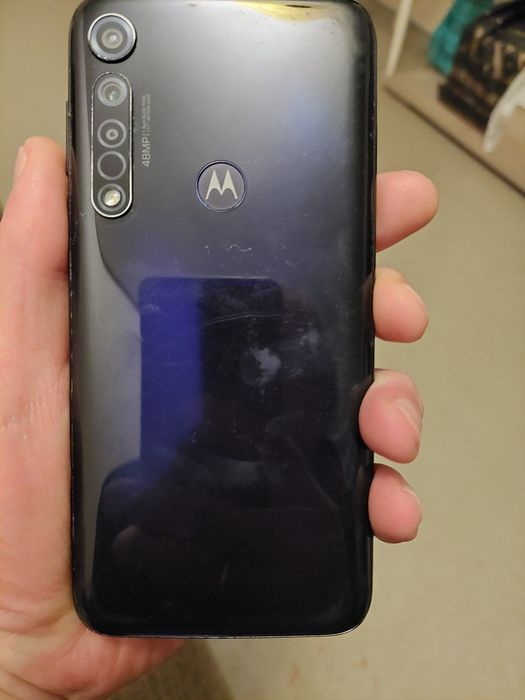 Motorola  G8 plus NFC и Motorola e13