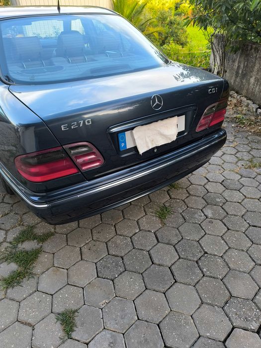 Mercedes E 270CDI.  AVANGARD