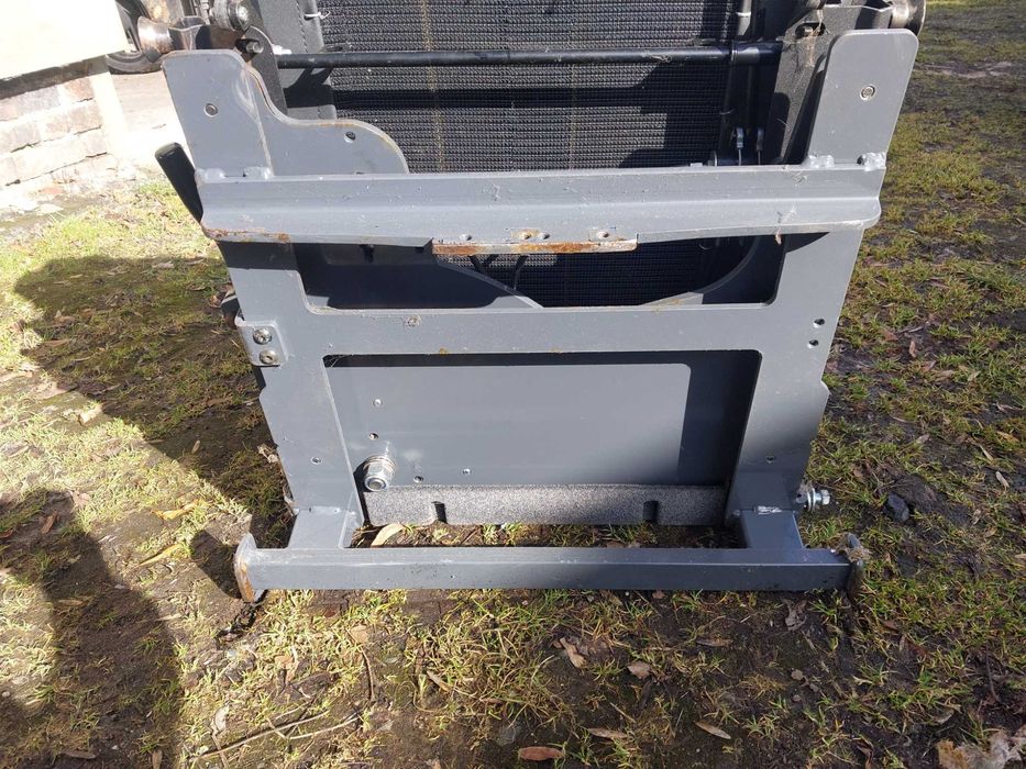 Fotel do przewozu osób niepełnosprawnych VW Passat B5 Obrotowy