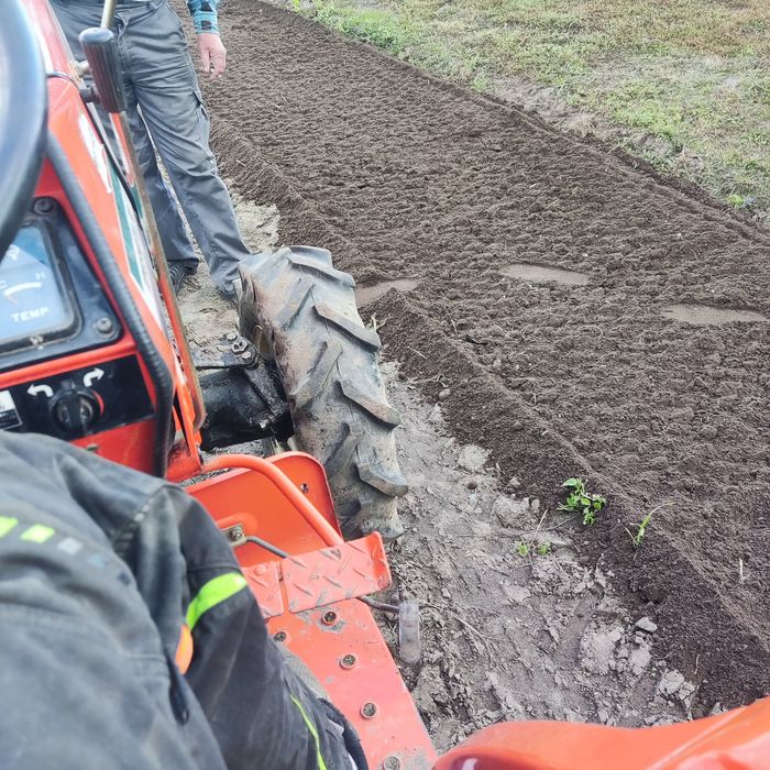 Usługi glebogryzarką separacyjną