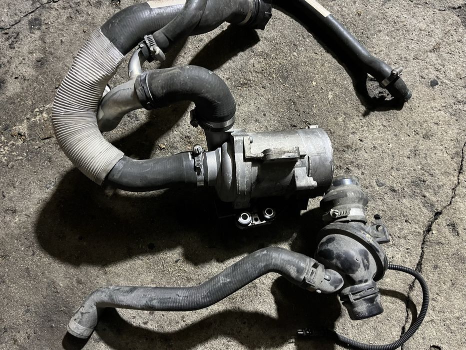 Pompa wody termostat bmw n51 n52 n53 e90 e91 e92 e60 e61 e83 e63 e64
