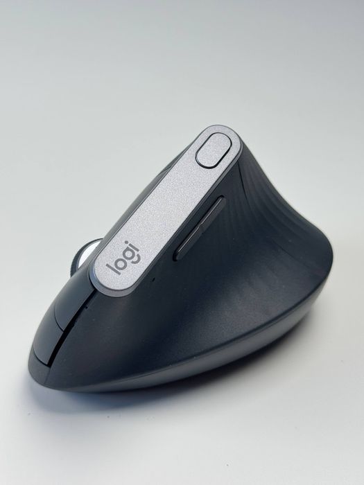 Mysz bezprzewodowa Logitech MX Vertical Ergonomic Grey (910-005448)