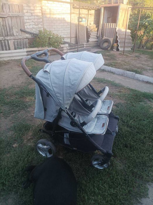 Продам коляску для двойни