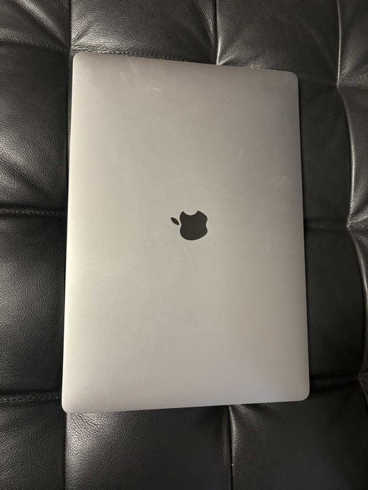 MacBook Pro 2019 16'' - Avaria na Motherboard (com Caixa Original)